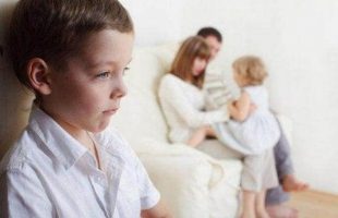 SIBLING JEALOUSY: WHAT TO DO? |5 PRO TIPS