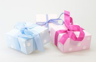 15 Stores That Offer Cheap And Free Gift Wrapping