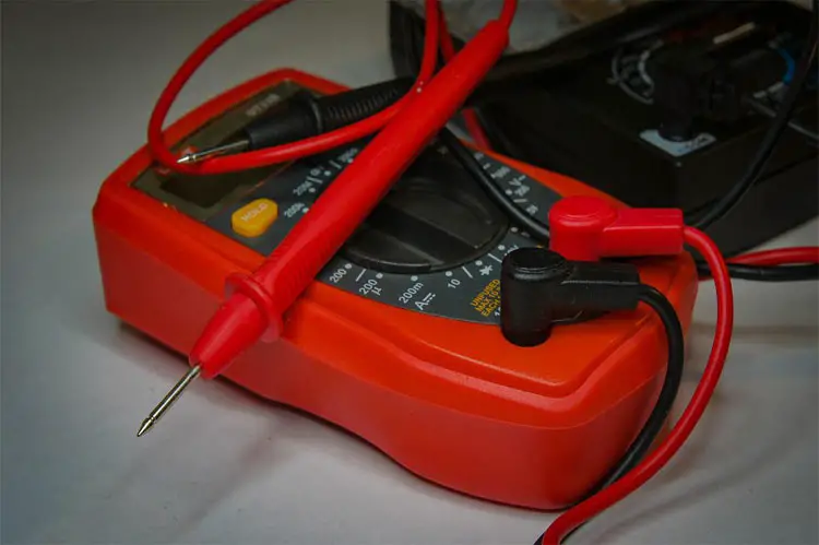 Check-The-Voltage