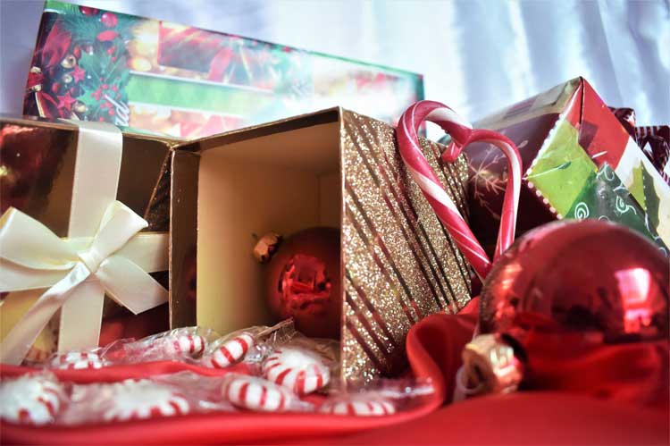 DIY Gift Box - mothers-day-gift-ideas
