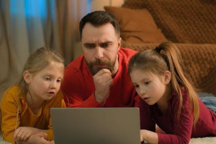 Smart Parenting in 2025: Navigating Digital Childhood