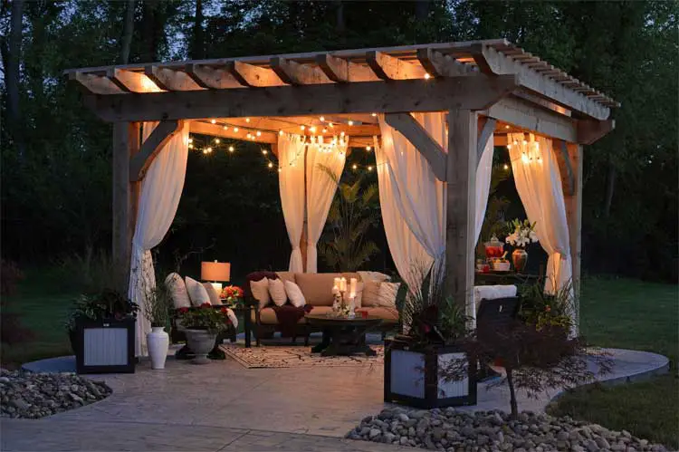 Spruce Up the Outdoors - home renovations ideas