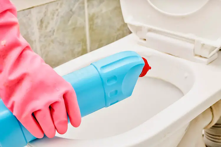 clean bathroom