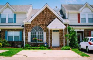9 Things Moms Should Consider Before Buying A House
