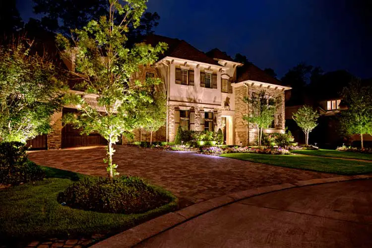 What Colors Are Better For Outdoor Lighting And Why