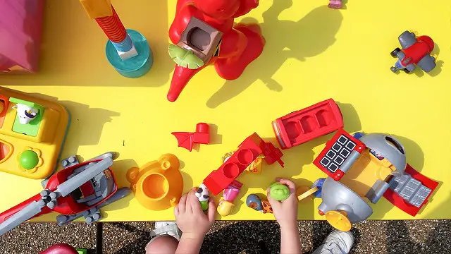 toys